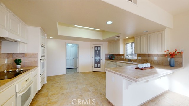 Detail Gallery Image 11 of 40 For 3308 Camino Way, Madera,  CA 93637 - 3 Beds | 2/1 Baths