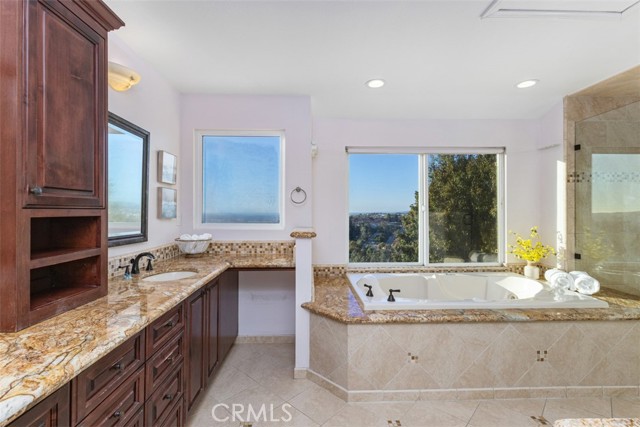 Detail Gallery Image 18 of 35 For 21401 Stonehaven, Lake Forest,  CA 92630 - 4 Beds | 2/1 Baths