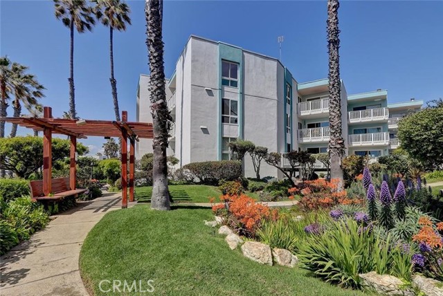 Detail Gallery Image 32 of 45 For 610 the Village #301,  Redondo Beach,  CA 90277 - 0 Beds | 1 Baths