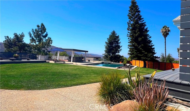 Detail Gallery Image 2 of 53 For 1184 Mellow Ln, Simi Valley,  CA 93065 - 4 Beds | 2 Baths