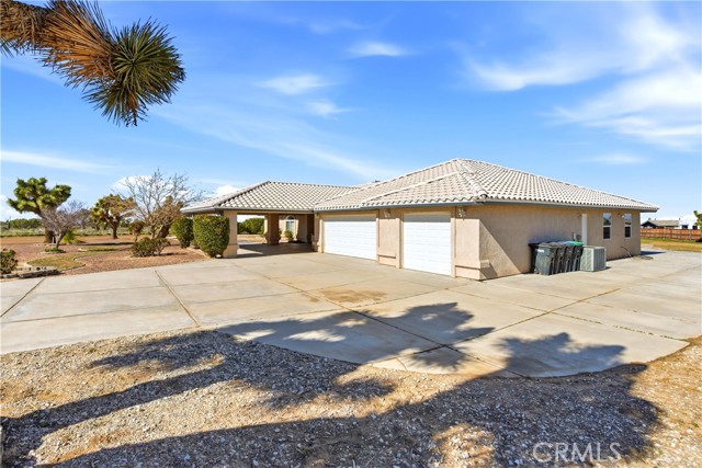 Detail Gallery Image 11 of 58 For 7330 Smoke Tree, Phelan,  CA 92371 - 4 Beds | 3 Baths