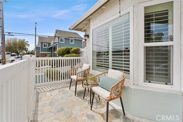 Detail Gallery Image 3 of 44 For 243 S Hanford, San Pedro,  CA 90732 - 3 Beds | 2 Baths