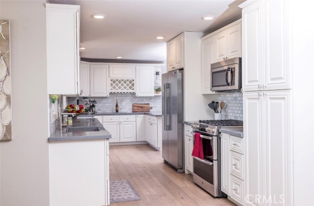 19332 Oakie Doakie, Trabuco Canyon CA: https://media.crmls.org/medias/e0b04fd5-1d79-4cf7-9b65-852414bbe0f5.jpg