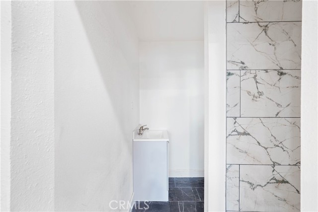 Detail Gallery Image 6 of 23 For 10165 E Highway 20, Clearlake Oaks,  CA 95423 - – Beds | – Baths