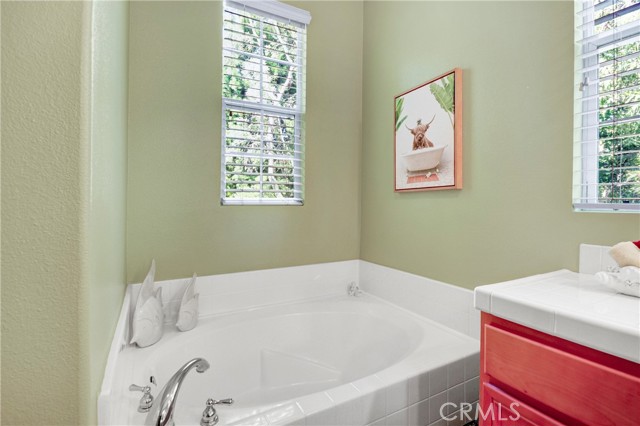 183 Sklar Street, Ladera Ranch CA: https://media.crmls.org/medias/e0b19cba-7847-4c4e-ac68-d91380e40b49.jpg