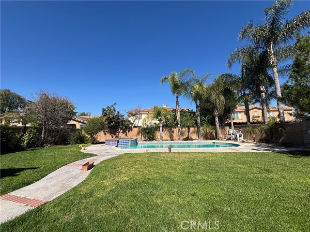 Detail Gallery Image 16 of 18 For 11571 Trailrun Ct, Riverside,  CA 92505 - 3 Beds | 3 Baths