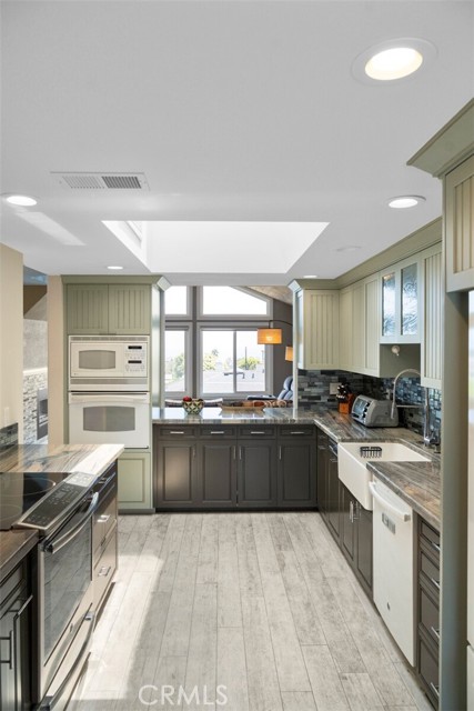 24532 Moonfire Drive, Dana Point CA: https://media.crmls.org/medias/e0b29212-000e-4b07-8c61-301b6e6e4f4b.jpg