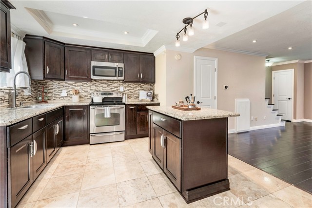 Detail Gallery Image 12 of 23 For 2229 N Broadway #J,  Santa Ana,  CA 92706 - 2 Beds | 1/1 Baths