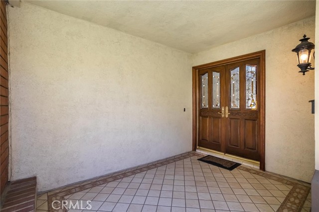 Detail Gallery Image 3 of 35 For 19539 Mesa of the Oaks, Newhall,  CA 91321 - 2 Beds | 2 Baths