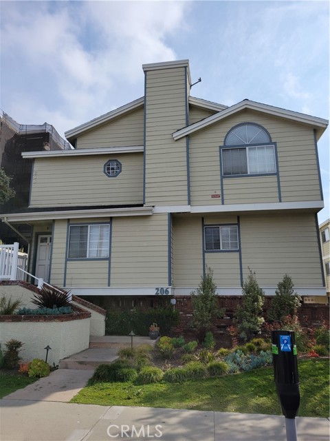 206 Catalina Avenue, Redondo Beach, California 90277, 3 Bedrooms Bedrooms, ,2 BathroomsBathrooms,Residential,Sold,Catalina,SB22046323