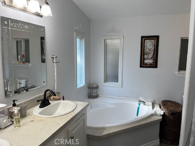 Detail Gallery Image 13 of 22 For 1550 Rimpau #1,  Corona,  CA 92881 - 3 Beds | 2 Baths