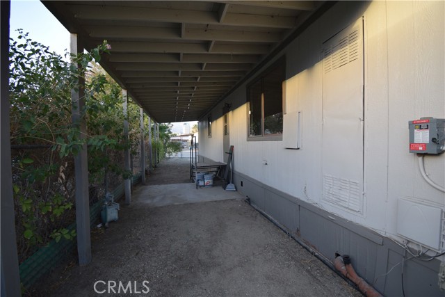 Detail Gallery Image 4 of 18 For 49325 Blanche Ave, Cabazon,  CA 92230 - 3 Beds | 2 Baths