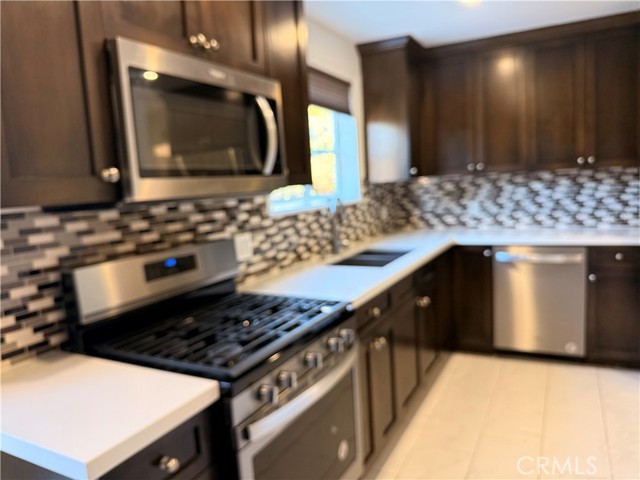 Detail Gallery Image 5 of 36 For 24033 Mobile St, West Hills,  CA 91307 - 3 Beds | 2 Baths