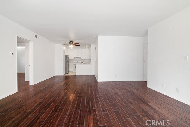 Detail Gallery Image 37 of 42 For 1101 Lincoln Bld 1a,  Santa Monica,  CA 90403 - 2 Beds | 2 Baths