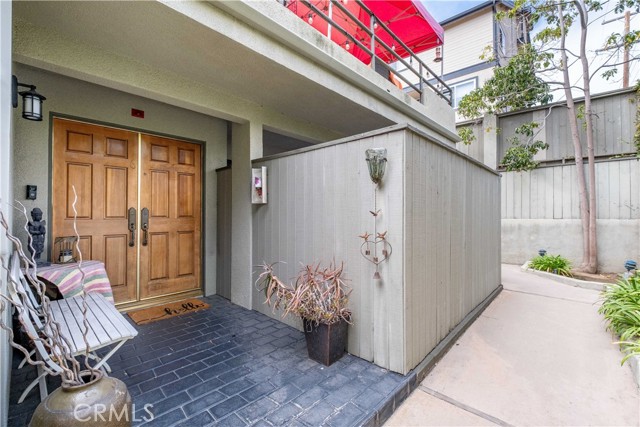 Detail Gallery Image 35 of 40 For 114 S Prospect #6,  Redondo Beach,  CA 90277 - 3 Beds | 2/1 Baths