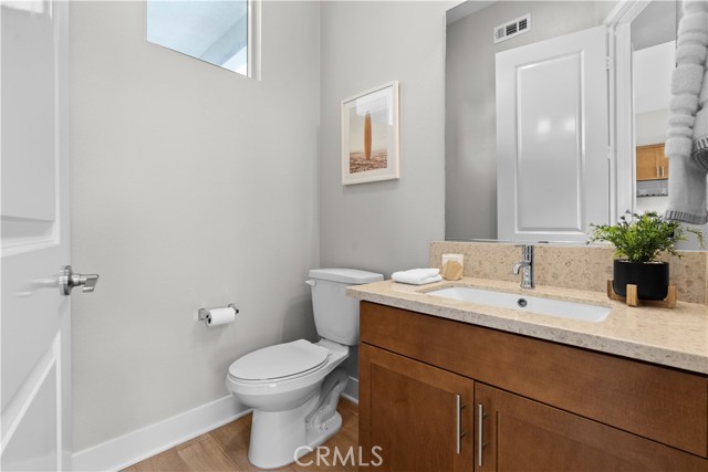 1800 Ocean Court, Costa Mesa CA: https://media.crmls.org/medias/e0b4f8a8-02da-4957-b7f8-b89e2a7ae22c.jpg