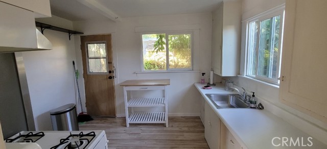 Detail Gallery Image 16 of 19 For 3937 Revere, Los Angeles,  CA 90039 - 4 Beds | 2 Baths