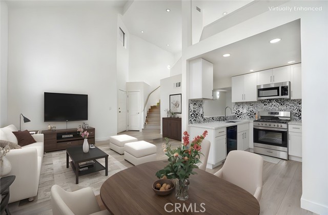 Detail Gallery Image 5 of 35 For 11150 Glenoaks Bld #106,  Pacoima,  CA 91331 - 3 Beds | 2 Baths