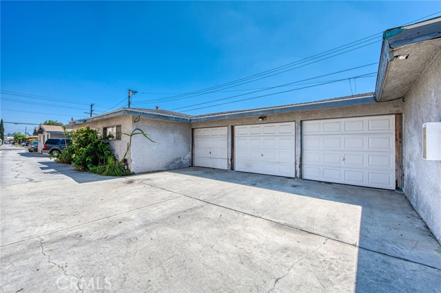 Image 21 of 27 For 4858 Live Oak St.