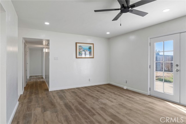 Detail Gallery Image 11 of 42 For 5817 Gary, Bakersfield,  CA 93307 - 3 Beds | 2 Baths