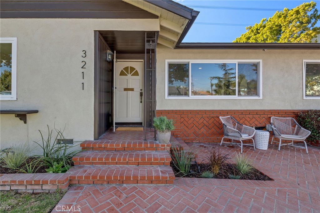 MLS #SB25269824 image #1