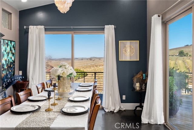 7110 Drake Road, Paso Robles CA: https://media.crmls.org/medias/e0b7d4fc-5c90-4ff2-b53c-240a64a5762d.jpg