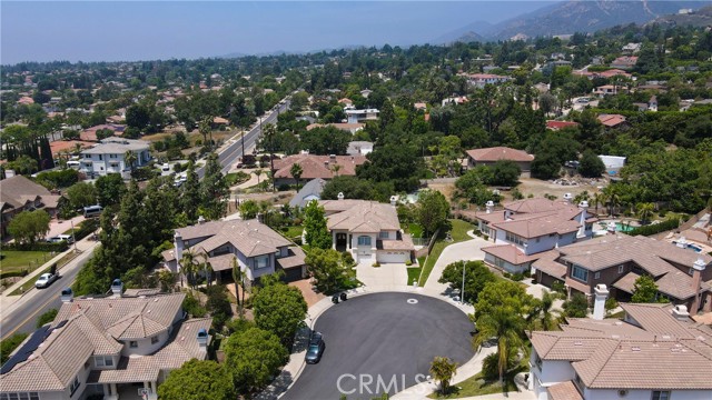 2431 Elizabeth Court, Upland CA: https://media.crmls.org/medias/e0b86376-82fa-4ef3-98e0-c170508b95c9.jpg