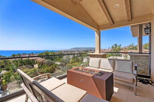 35 Shoreline Drive, Dana Point CA: https://media.crmls.org/medias/e0b8cb03-719c-49e0-87e6-515e3f62dace.jpg