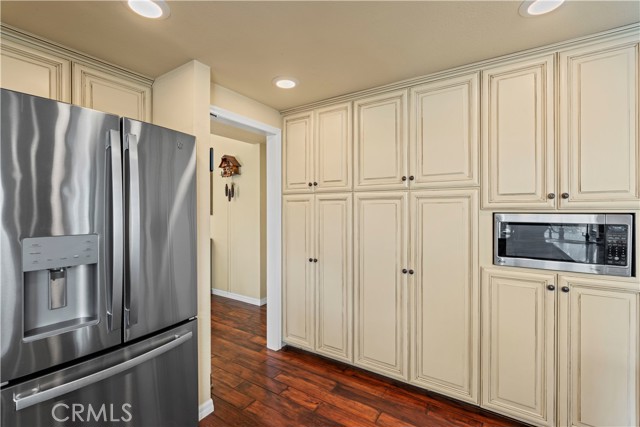Detail Gallery Image 20 of 52 For 26355 Marsala Dr, Valencia,  CA 91355 - 4 Beds | 2 Baths