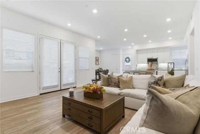 Detail Gallery Image 18 of 46 For 27410 N Merlin Pl #101,  Valencia,  CA 91381 - 2 Beds | 2 Baths