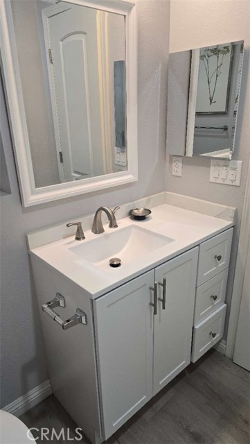 Detail Gallery Image 5 of 11 For 425 W Orangethorpe a,  Fullerton,  CA 92832 - 3 Beds | 2 Baths