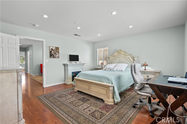 Detail Gallery Image 29 of 48 For 15721 Cobalt St #118,  Sylmar,  CA 91342 - 3 Beds | 3 Baths