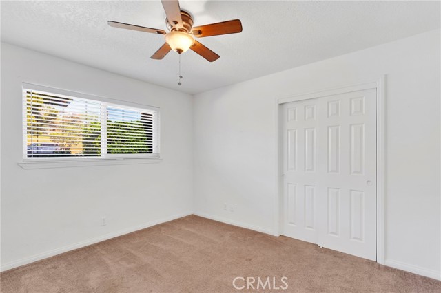 Detail Gallery Image 36 of 57 For 16783 Mission, Hesperia,  CA 92345 - 4 Beds | 3 Baths