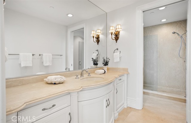 50 Pelican Crest, Newport Coast CA: https://media.crmls.org/medias/e0bc98de-9b67-4219-9dbf-e122b4062baf.jpg