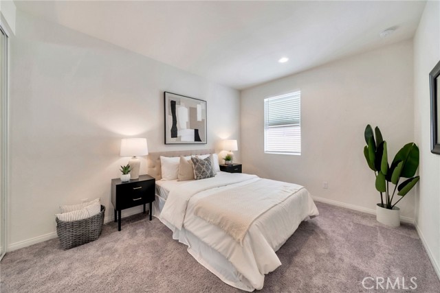 Detail Gallery Image 32 of 43 For 2132 Lacy Crossing Dr, Santa Ana,  CA 92701 - 4 Beds | 3/1 Baths