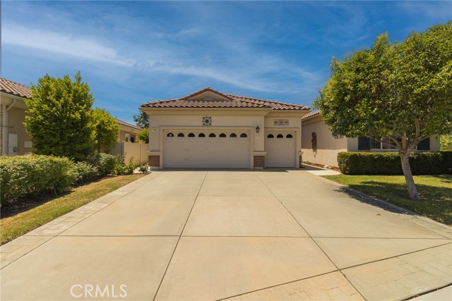 Detail Gallery Image 2 of 40 For 1795 Desert Poppy Ln, Beaumont,  CA 92223 - 2 Beds | 2/1 Baths