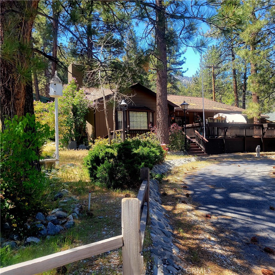 1976 Thrush Road, Wrightwood, CA 92397