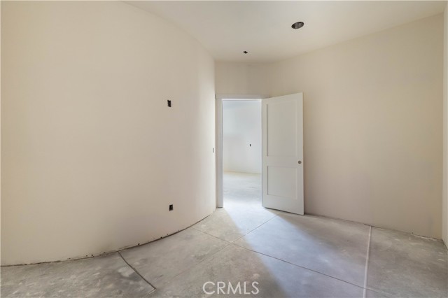 23670 Shirwaun, Apple Valley CA: https://media.crmls.org/medias/e0bd877f-6d0d-4a8b-a7c3-10df0034a3a6.jpg