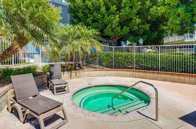 12874 Sycamore Village Drive, Norwalk CA: https://media.crmls.org/medias/e0bdee84-81be-474b-8580-f8f73183ec7d.jpg