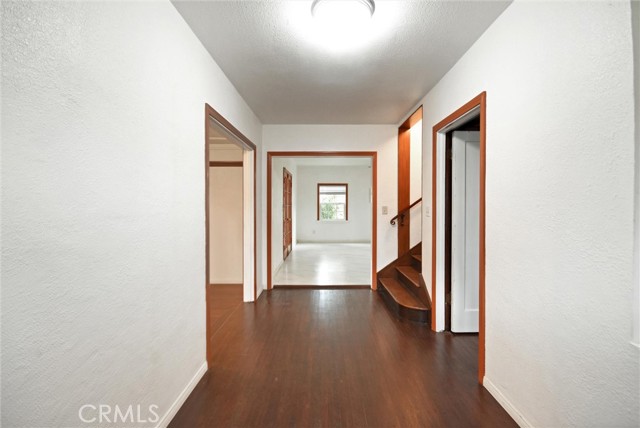 Detail Gallery Image 3 of 53 For 340 W 18th St, San Bernardino,  CA 92405 - 4 Beds | 4/1 Baths