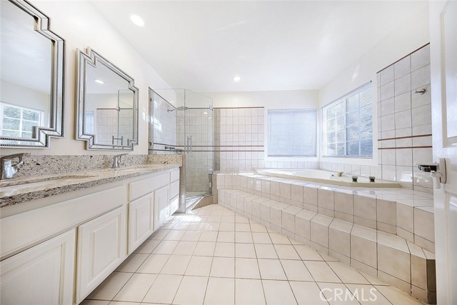 Detail Gallery Image 26 of 52 For 2255 E Chevy Chase Dr, Glendale,  CA 91206 - 4 Beds | 3 Baths