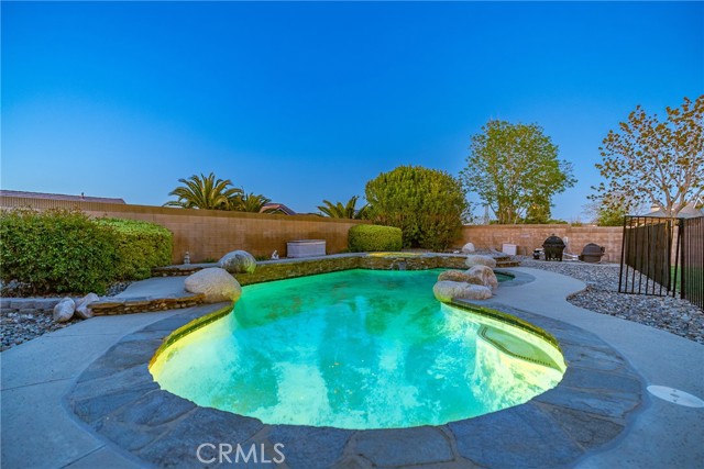 Detail Gallery Image 42 of 55 For 6021 Country Ln, Lancaster,  CA 93536 - 4 Beds | 3 Baths