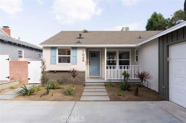 Detail Gallery Image 3 of 51 For 7048 Mclennan Ave, Lake Balboa,  CA 91406 - 4 Beds | 2 Baths
