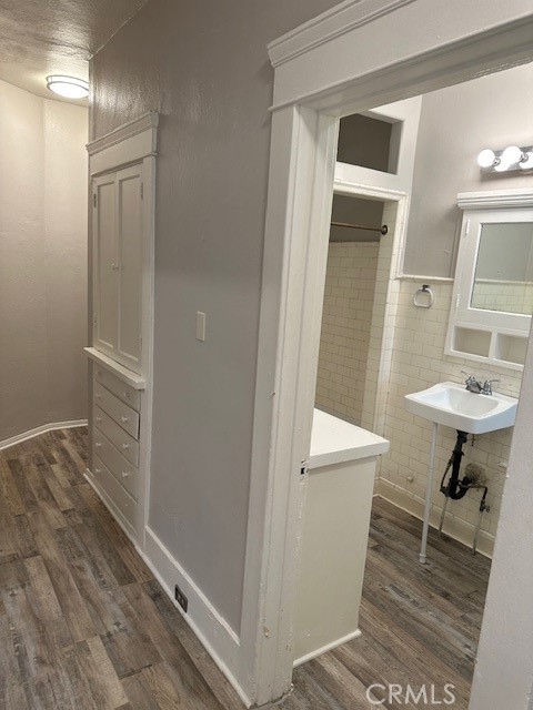 Detail Gallery Image 42 of 64 For 1025 Locust Ave, Long Beach,  CA 90813 - – Beds | – Baths