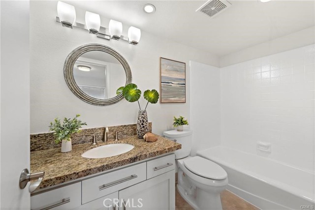 Detail Gallery Image 9 of 15 For 3 Cerrito, Irvine,  CA 92612 - 2 Beds | 2 Baths