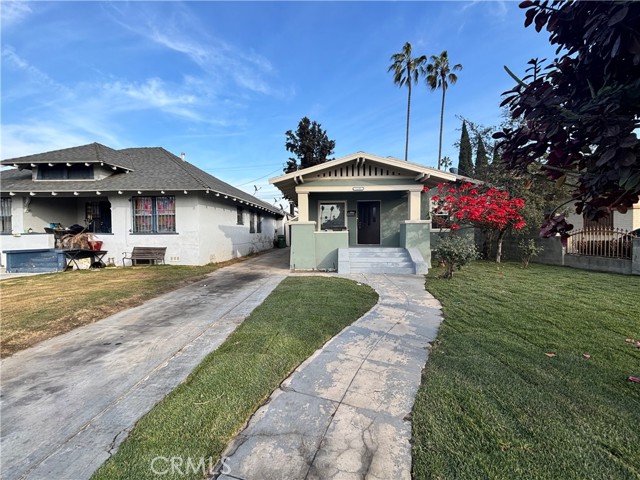 Image 2 of 15 For 5106 Gramercy Place