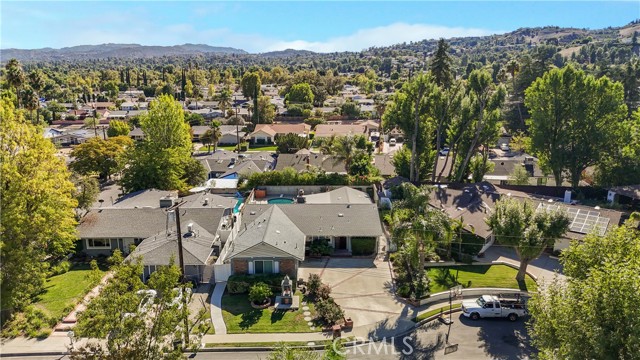 Detail Gallery Image 31 of 44 For 24206 Saint Edens Circle, West Hills,  CA 91307 - 4 Beds | 3 Baths