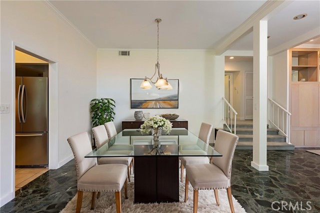 958 Palo Verde Avenue, Long Beach CA: https://media.crmls.org/medias/e0c133d8-6cf7-4909-b676-a24d4b285c56.jpg