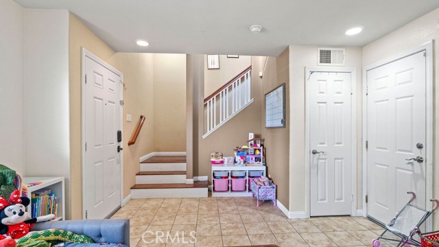 Detail Gallery Image 5 of 35 For 1888 Caminito Treviana, Chula Vista,  CA 91913 - 2 Beds | 2/1 Baths