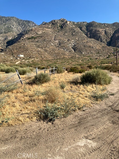 51967 Hattie Avenue, Cabazon CA: https://media.crmls.org/medias/e0c1fcd1-92c0-4788-854d-9482ce035860.jpg